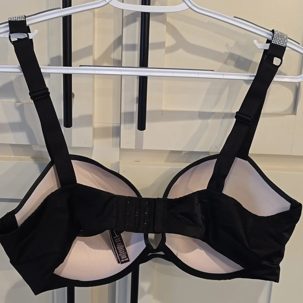 Victoria's Secret Underwire Very Sexy Push-Up Bra with Embellished Straps - Picture 7 of 11